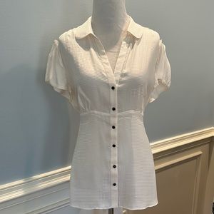 Banana Republic silk cream colored blouse